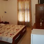 Gianna Apartman *
